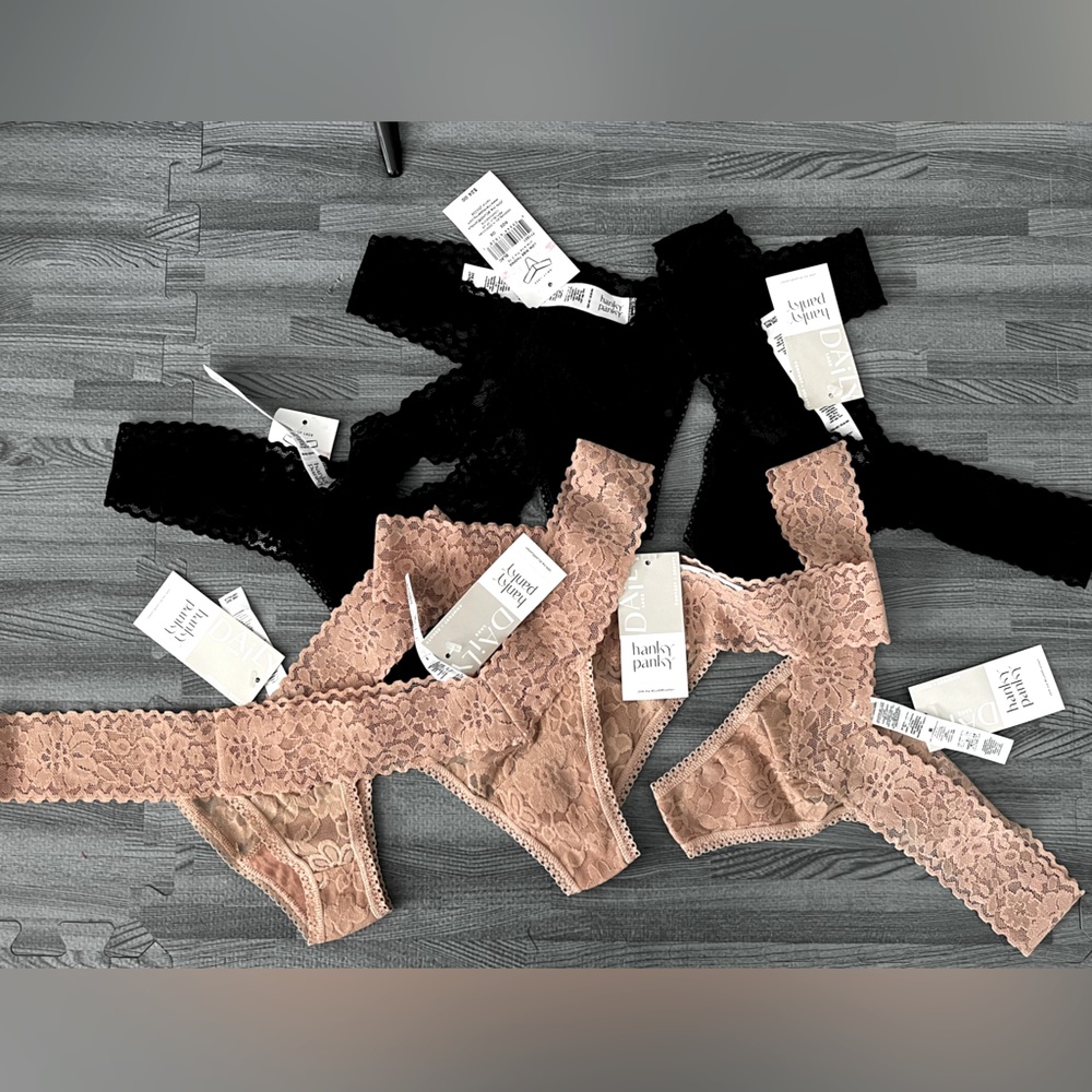 Hanky Panky Daily Lace Low Rise Thong